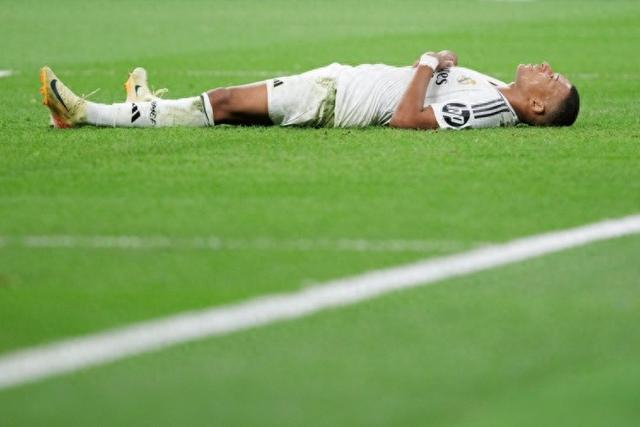 火箭替补仅得13分！两阵容全面哑火，伊森缺阵引发连锁反应