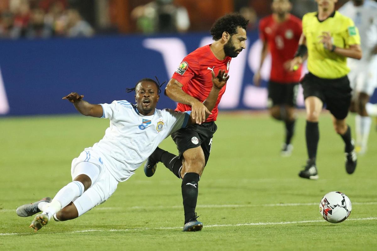 [中超]冯博轩右侧送传中 法比奥反弹球入网