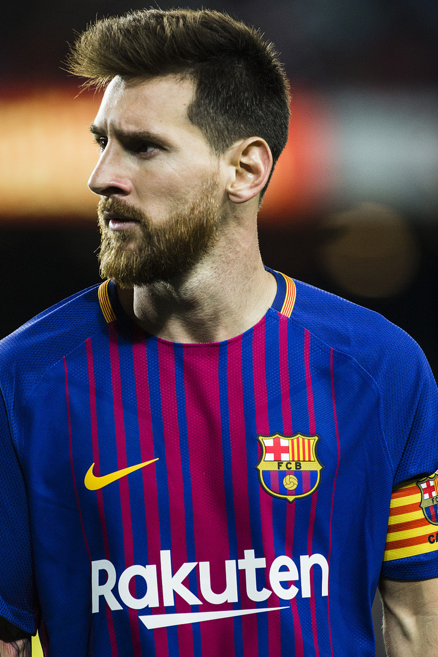 勇士主场力克雄鹿 库里31分领衔全队 双星合璧布阵显威