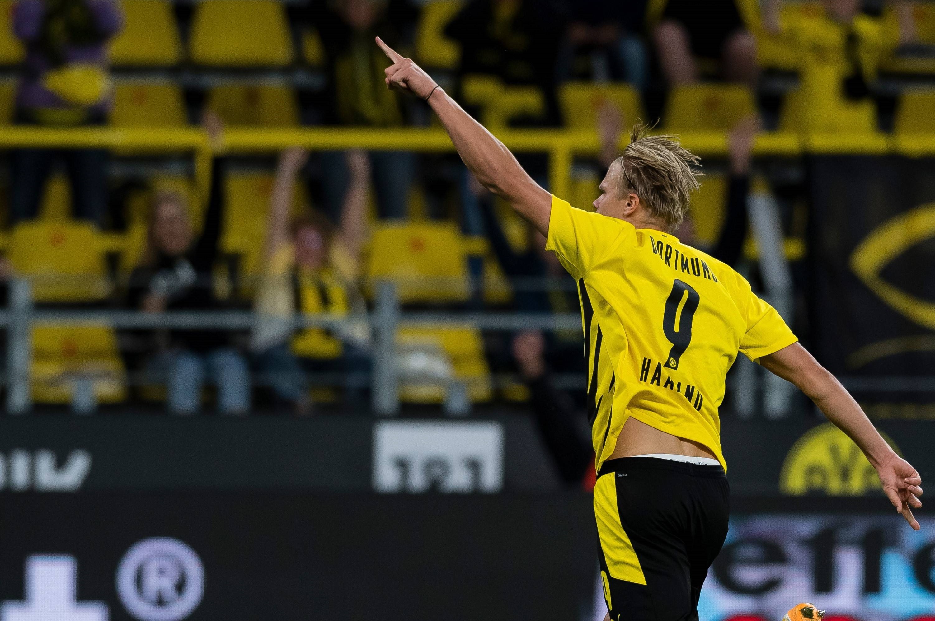 《逆水寒手游》2.0新赛年今日开启！百线瞬间爆满