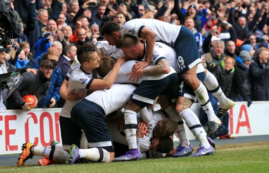 租借费200万欧+今夏2500万欧强制买断 罗马签下维拉前锋马伦